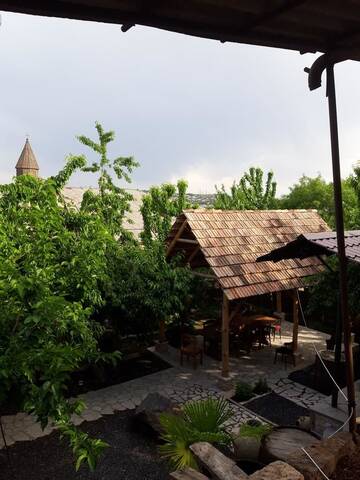 Фотографии Гостевой дом Yeganyans Guest House and Wine Yard г. Аштарак (Армения) №1 Фото Гостевой дом Yeganyans Guest House and Wine Yard г. Аштарак 1